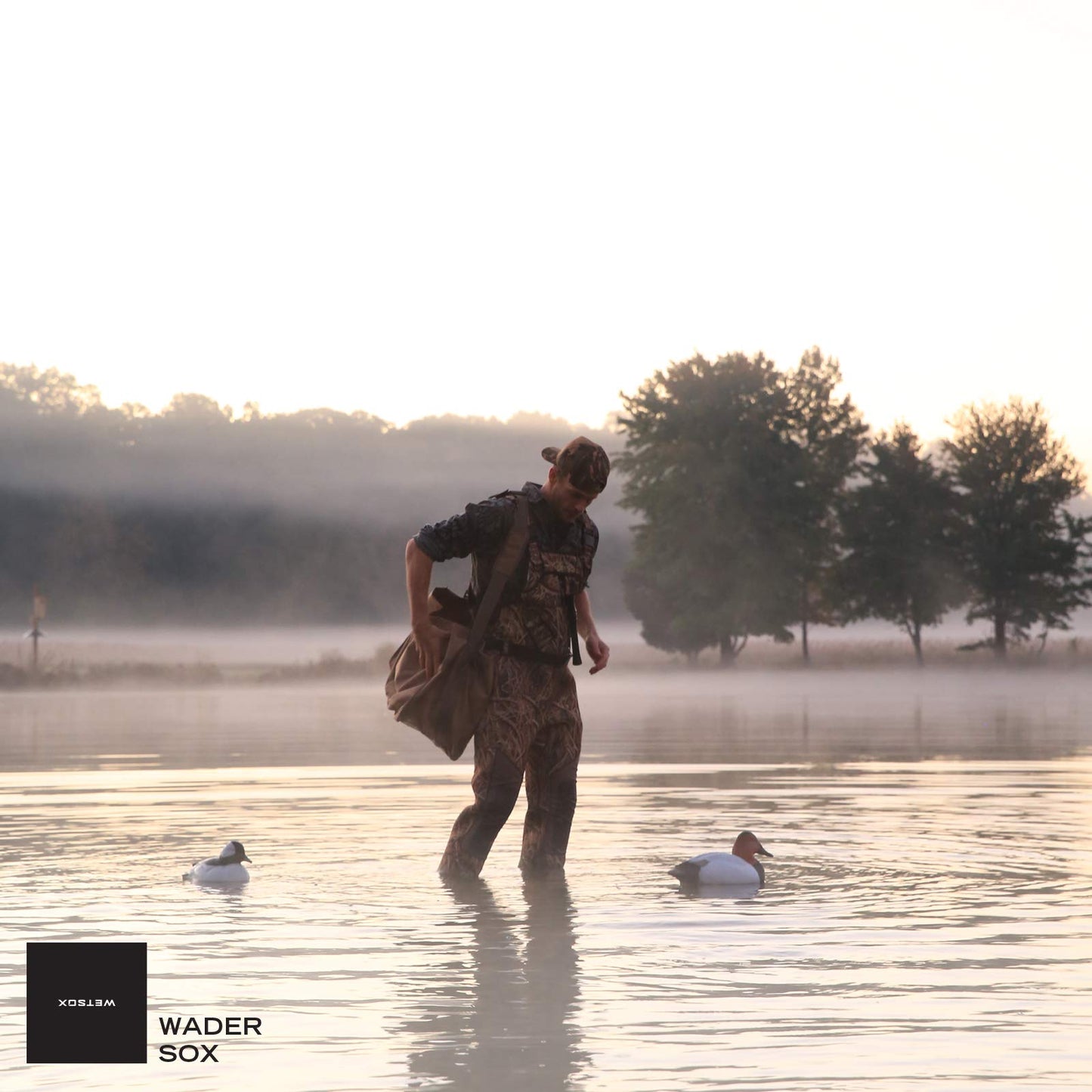 Wetsox Frictionless Wader Socks/Slip easily in & out of any boots or waders (Camo, Small)